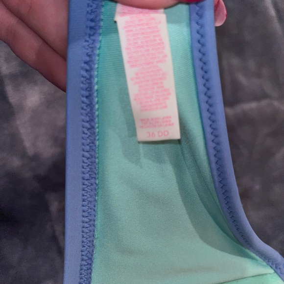 Victoria’s Secret never worn blue bathing suit top - Picture 1 of 3